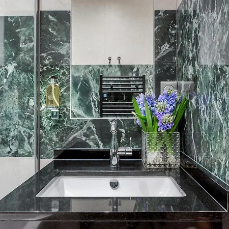 Merveil - Luxury -champs Elysees-ponthieu Ii *