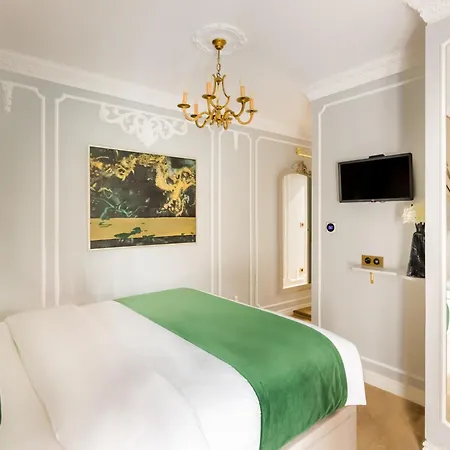 Merveil - Luxury -champs Elysees-ponthieu Ii *